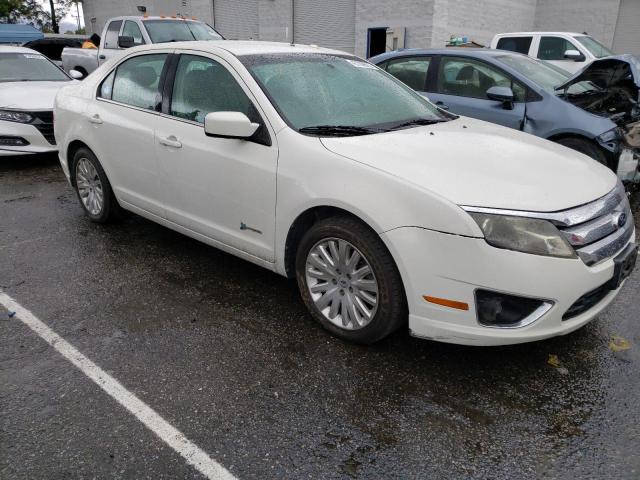 3FADP0L32CR157879 - 2012 FORD FUSION HYBRID WHITE photo 4