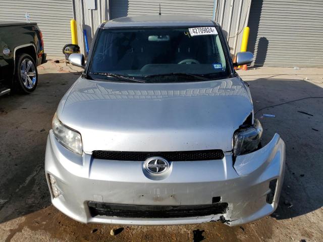 JTLZE4FE3FJ068917 - 2015 TOYOTA SCION XB SILVER photo 5