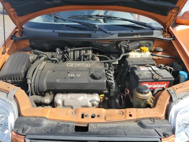 KL1TD52695B404045 - 2005 CHEVROLET AVEO BASE ORANGE photo 12