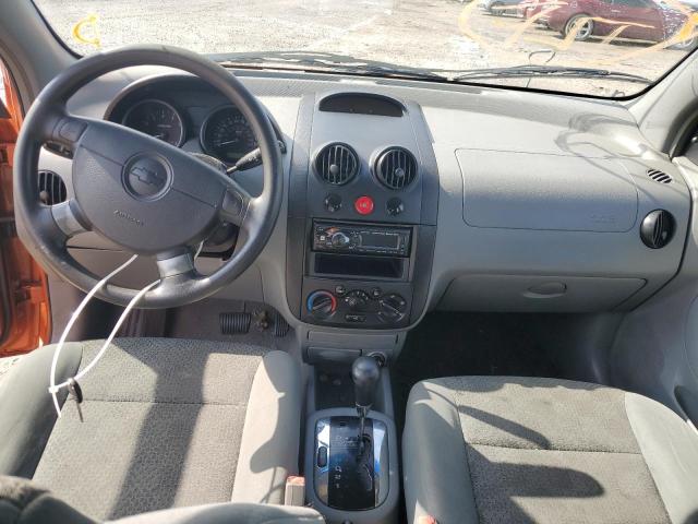 KL1TD52695B404045 - 2005 CHEVROLET AVEO BASE ORANGE photo 8