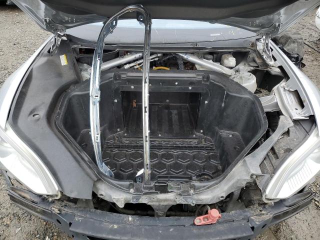 5YJSA1H19EFP54032 - 2014 TESLA MODEL S Արծաթագույն լուսանկար 11