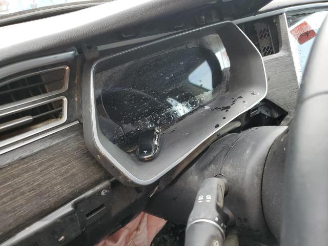 5YJSA1H19EFP54032 - 2014 TESLA MODEL S Արծաթագույն լուսանկար 9