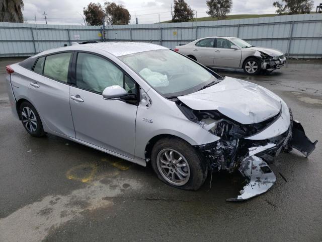 JTDKARFP8H3001504 - 2017 TOYOTA PRIUS PRIM 银色 照片 4