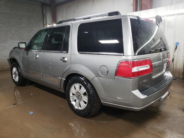 5LMFU28558LJ22446 - 2008 LINCOLN NAVIGATOR SILVER photo 2