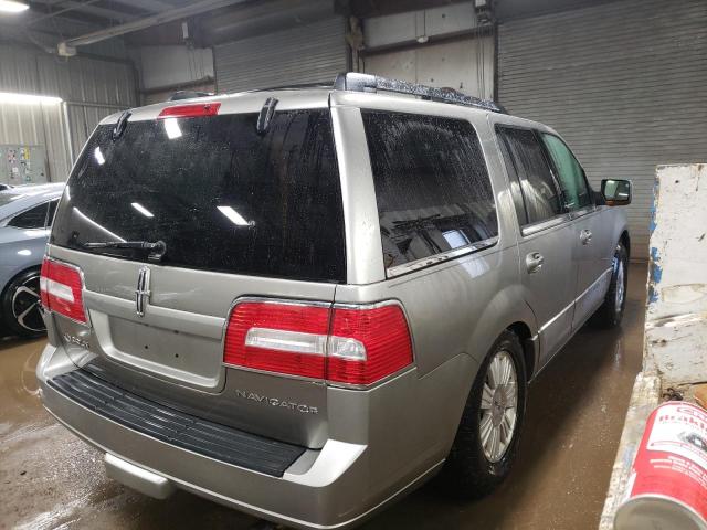 5LMFU28558LJ22446 - 2008 LINCOLN NAVIGATOR SILVER photo 3