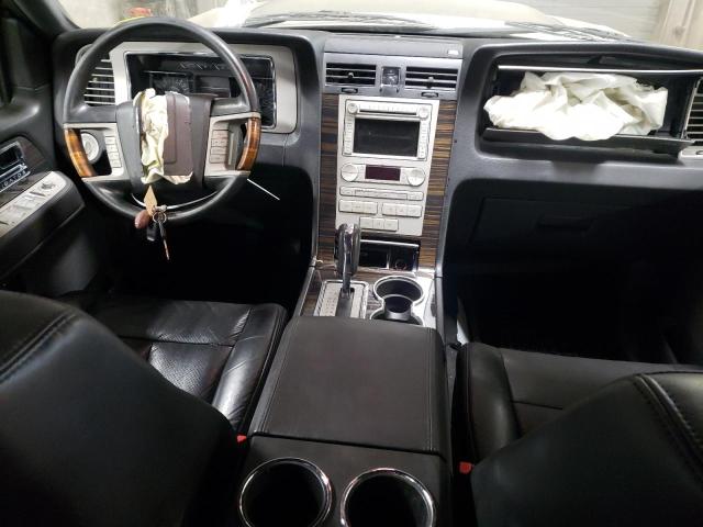 5LMFU28558LJ22446 - 2008 LINCOLN NAVIGATOR ვერცხლისფერი ფოტო 8