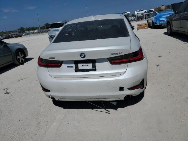 3MW5R7J04N8C40827 - 2022 BMW 330XI WHITE photo 6