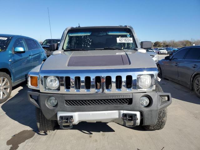 5GTEN13E488121446 - 2008 HUMMER H3 GRAY photo 5