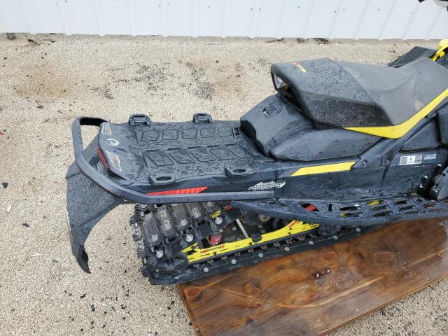 2BPSDBNA8NV000021 - 2022 SKI DOO RENEGADE TWO TONE photo 6