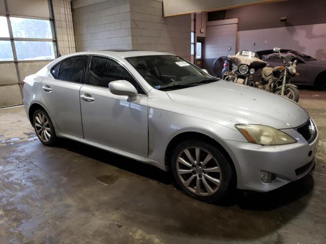 JTHCK262382024075 - 2008 LEXUS IS 250 SILVER photo 4