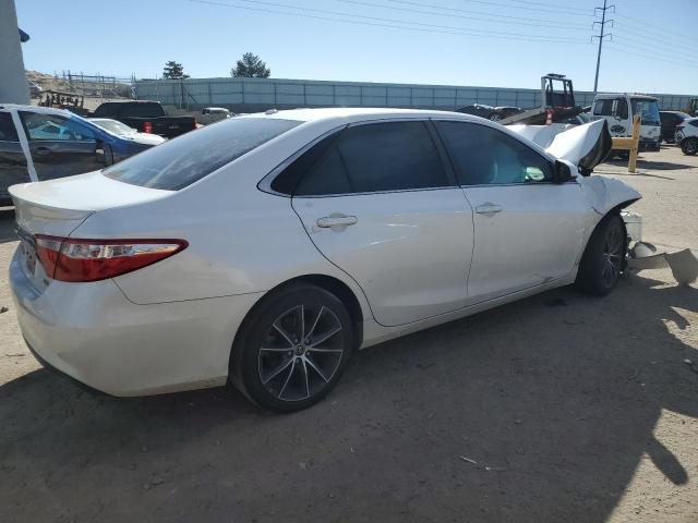 4T1BF1FK7GU552261 - 2016 TOYOTA CAMRY LE WHITE photo 3