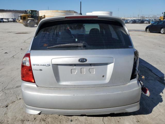 KNAFE161065242202 - 2006 KIA SPECTRA5 GRAY photo 6