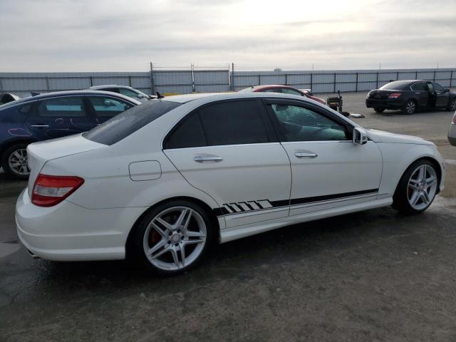 WDDGF5EB9AF420803 - 2010 MERCEDES-BENZ C 300 WHITE photo 3