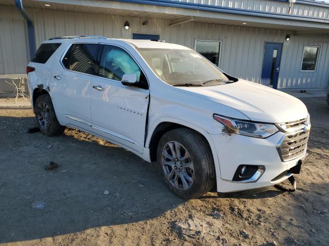 1GNEVKKW0KJ261475 - 2019 CHEVROLET TRAVERSE PREMIER WHITE photo 4