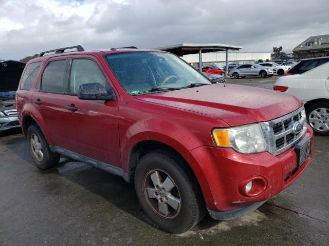 1FMCU0DGXAKD11610 - 2010 FORD ESCAPE XLT RED photo 4
