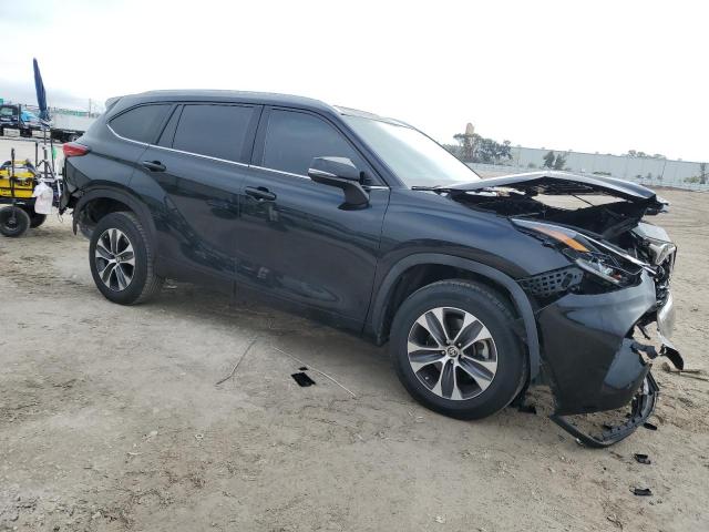 5TDGZRAH4MS523053 - 2021 TOYOTA HIGHLANDER XLE 黑色 照片 4