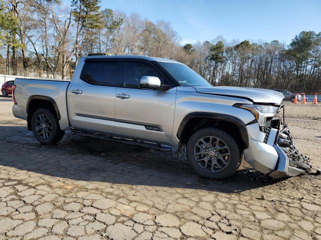 5TFNA5DB8PX080032 - 2023 TOYOTA TUNDRA CREWMAX PLATINUM SILVER photo 4