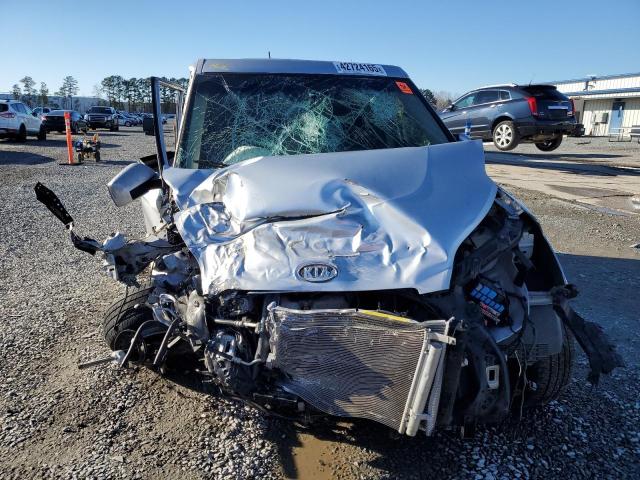 KNDJT2A21B7262563 - 2011 KIA SOUL + SILVER photo 5