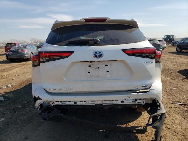 5TDGBRCH4LS511419 - 2020 TOYOTA HIGHLANDER HYBRID XLE WHITE photo 6