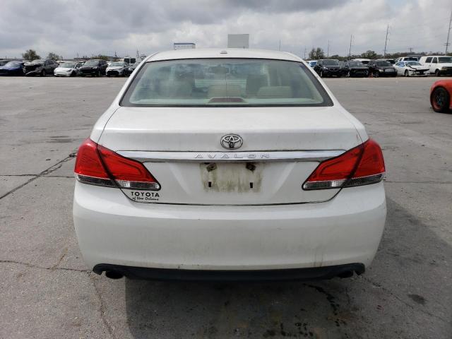 4T1BK3DB8BU390093 - 2011 TOYOTA AVALON BASE 白色 照片 6