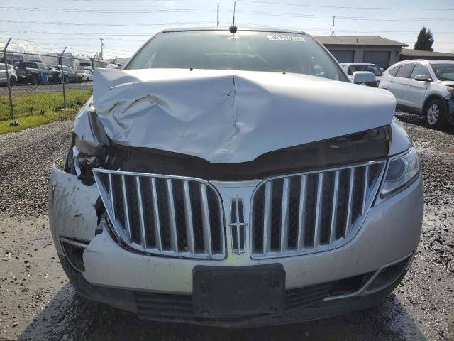 2LMDJ8JKXCBL19048 - 2012 LINCOLN MKX SILVER photo 5