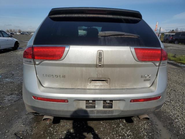 2LMDJ8JKXCBL19048 - 2012 LINCOLN MKX SILVER photo 6