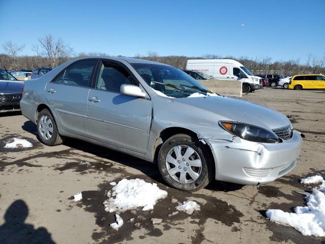 4T1BE32K86U677496 - 2006 TOYOTA CAMRY LE WHITE photo 4