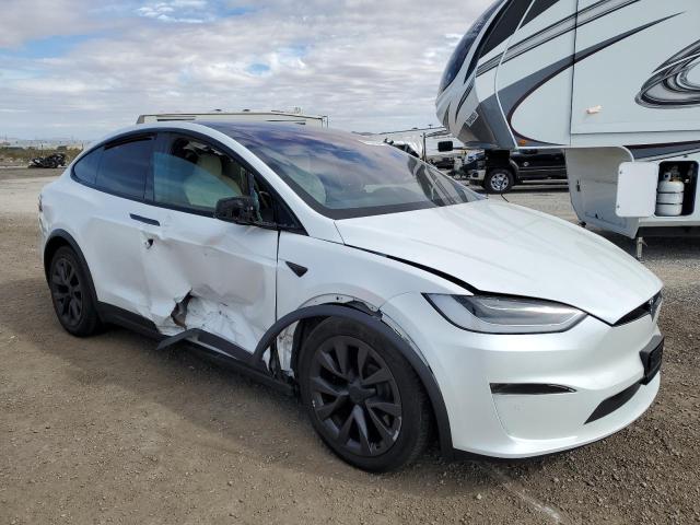 7SAXCBE69NF332366 - 2022 TESLA MODEL X WHITE photo 4