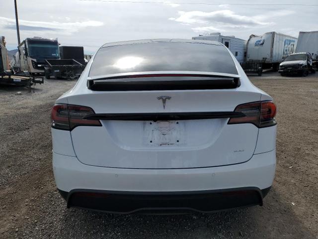 7SAXCBE69NF332366 - 2022 TESLA MODEL X WHITE photo 6