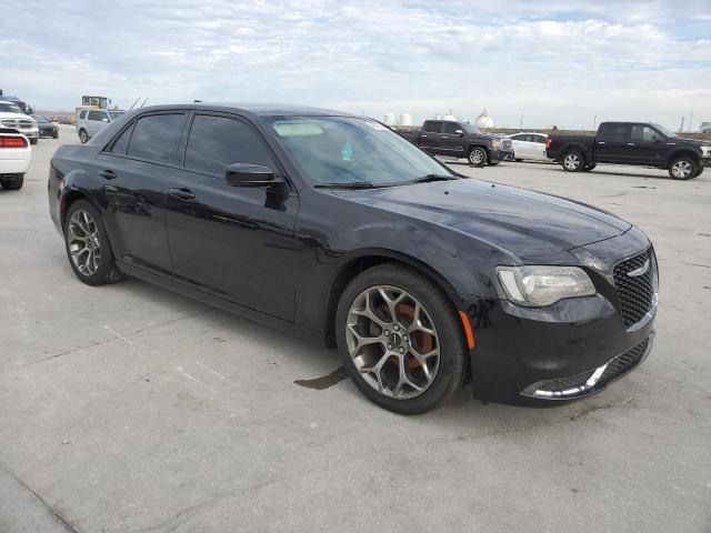 2C3CCAAG9JH320988 - 2018 CHRYSLER 300 TOURING BLACK photo 4