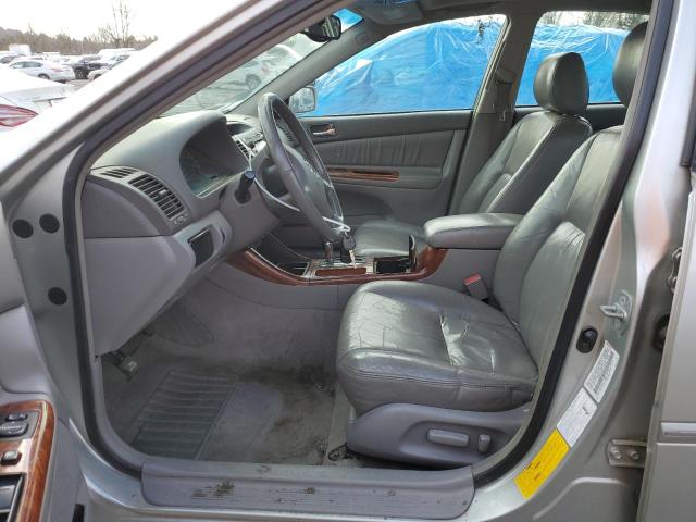 JTDBF30K820001555 - 2002 TOYOTA CAMRY LE SILVER photo 7