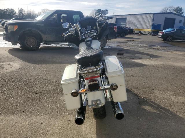 1HD1FC4187Y600413 - 2007 HARLEY-DAVIDSON FLHTCUI 白色 照片 4