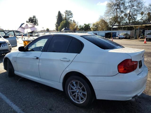 WBAPH7G58ANM52474 - 2010 BMW 328 I WHITE photo 2