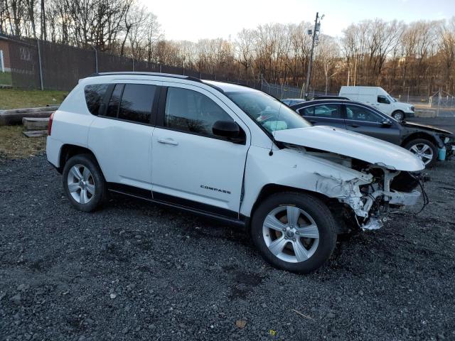 1C4NJCBA3HD130305 - 2017 JEEP COMPASS SPORT WHITE photo 4