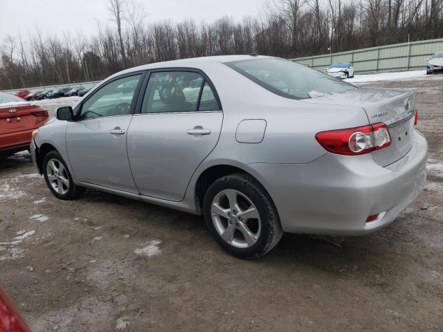 2T1BU4EE9DC009834 - 2013 TOYOTA COROLLA BASE SILVER photo 2