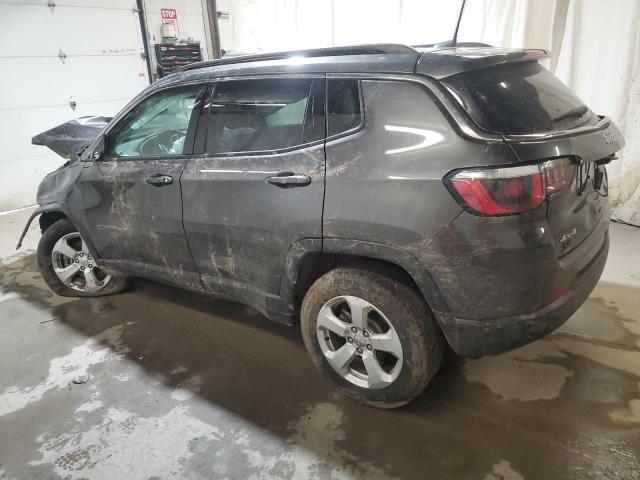 3C4NJDBB0JT349561 - 2018 JEEP COMPASS LATITUDE GRAY photo 2