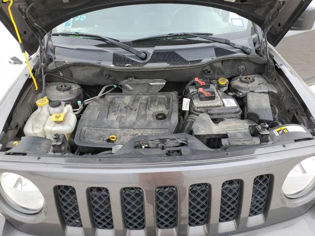 1C4NJPFBXFD139610 - 2015 JEEP PATRIOT LATITUDE GRAY photo 12