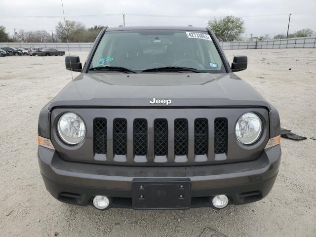 1C4NJPFBXFD139610 - 2015 JEEP PATRIOT LATITUDE GRAY photo 5