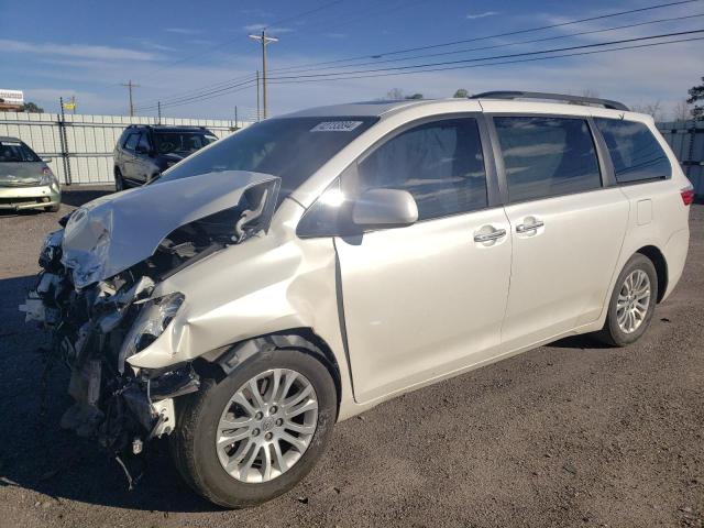 2016 TOYOTA SIENNA XLE, 