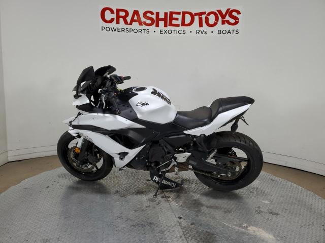 JKAEXEJ11HDA01035 - 2017 KAWASAKI EX650 J თეთრი ფოტო 3