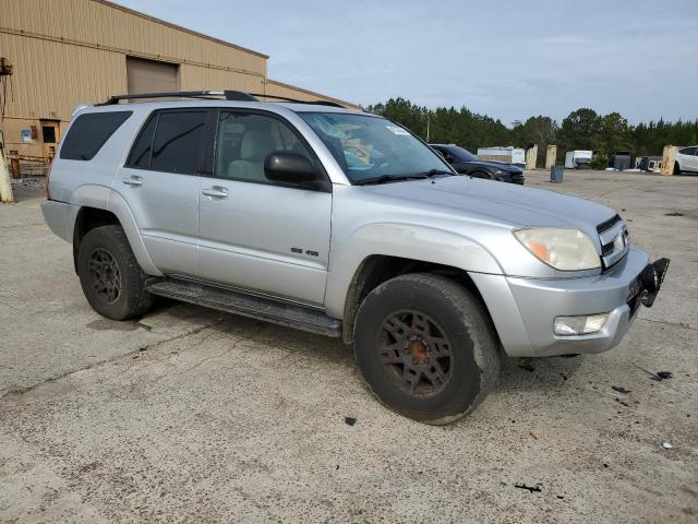 JTEBU14R540032228 - 2004 TOYOTA 4RUNNER SR5 SILVER photo 4