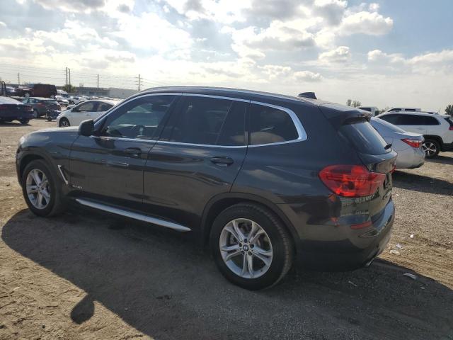 5UXTR9C57JLD61855 - 2018 BMW X3 XDRIVE30I Սև լուսանկար 2