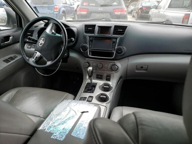 5TDZK3EH9DS137684 - 2013 TOYOTA HIGHLANDER BASE Ақ фото 8