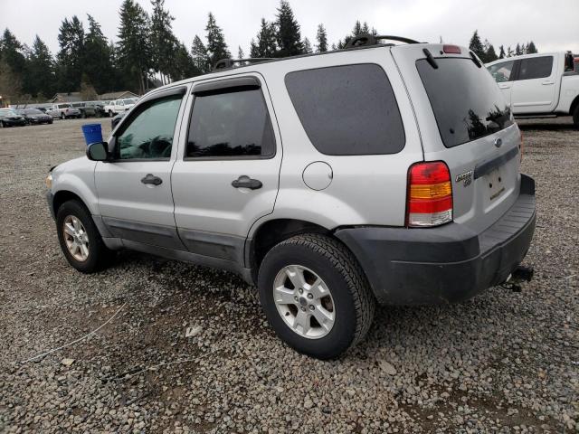 1FMYU93135KD12336 - 2005 FORD ESCAPE XLT SILVER photo 2