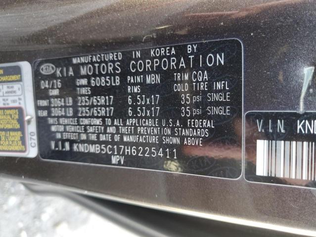 KNDMB5C17H6225411 - 2017 KIA SEDONA LX GRAY photo 13