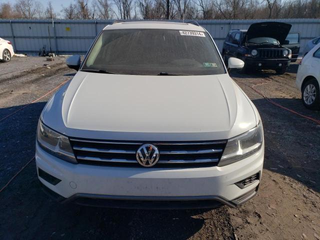 3VV2B7AX4JM111495 - 2018 VOLKSWAGEN TIGUAN SE WHITE photo 5