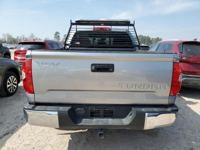 5TFRM5F16KX138242 - 2019 TOYOTA TUNDRA DOUBLE CAB SR/SR5 SILVER photo 6