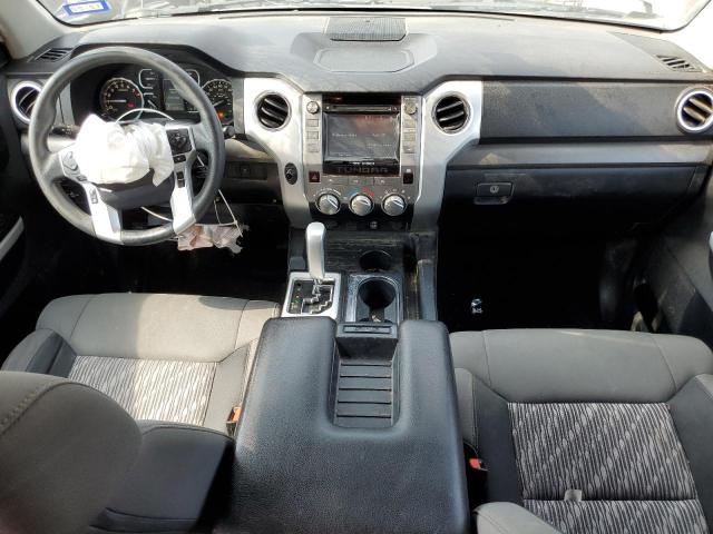 5TFRM5F16KX138242 - 2019 TOYOTA TUNDRA DOUBLE CAB SR/SR5 SILVER photo 8