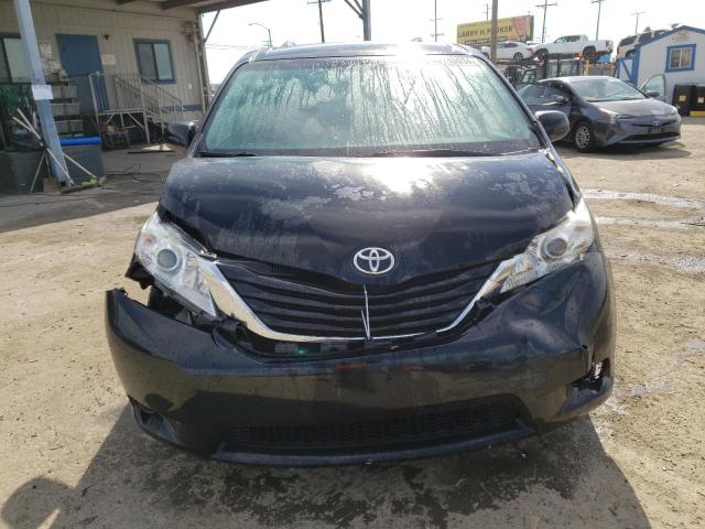 5TDKK3DC2GS709156 - 2016 TOYOTA SIENNA LE BLACK photo 5