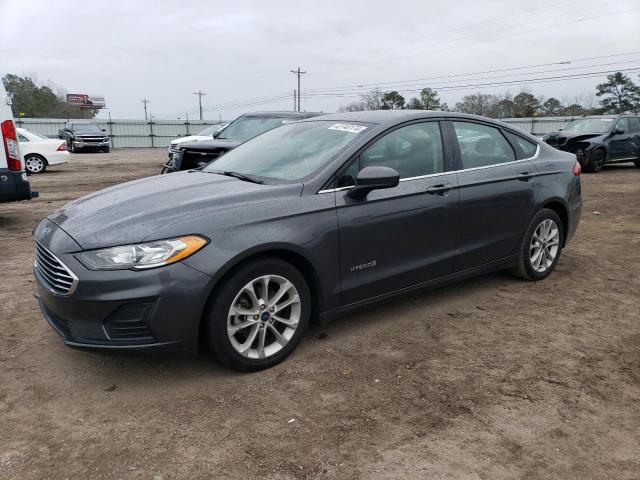 3FA6P0LU9KR261799 - 2019 FORD FUSION SE GRAY photo 1